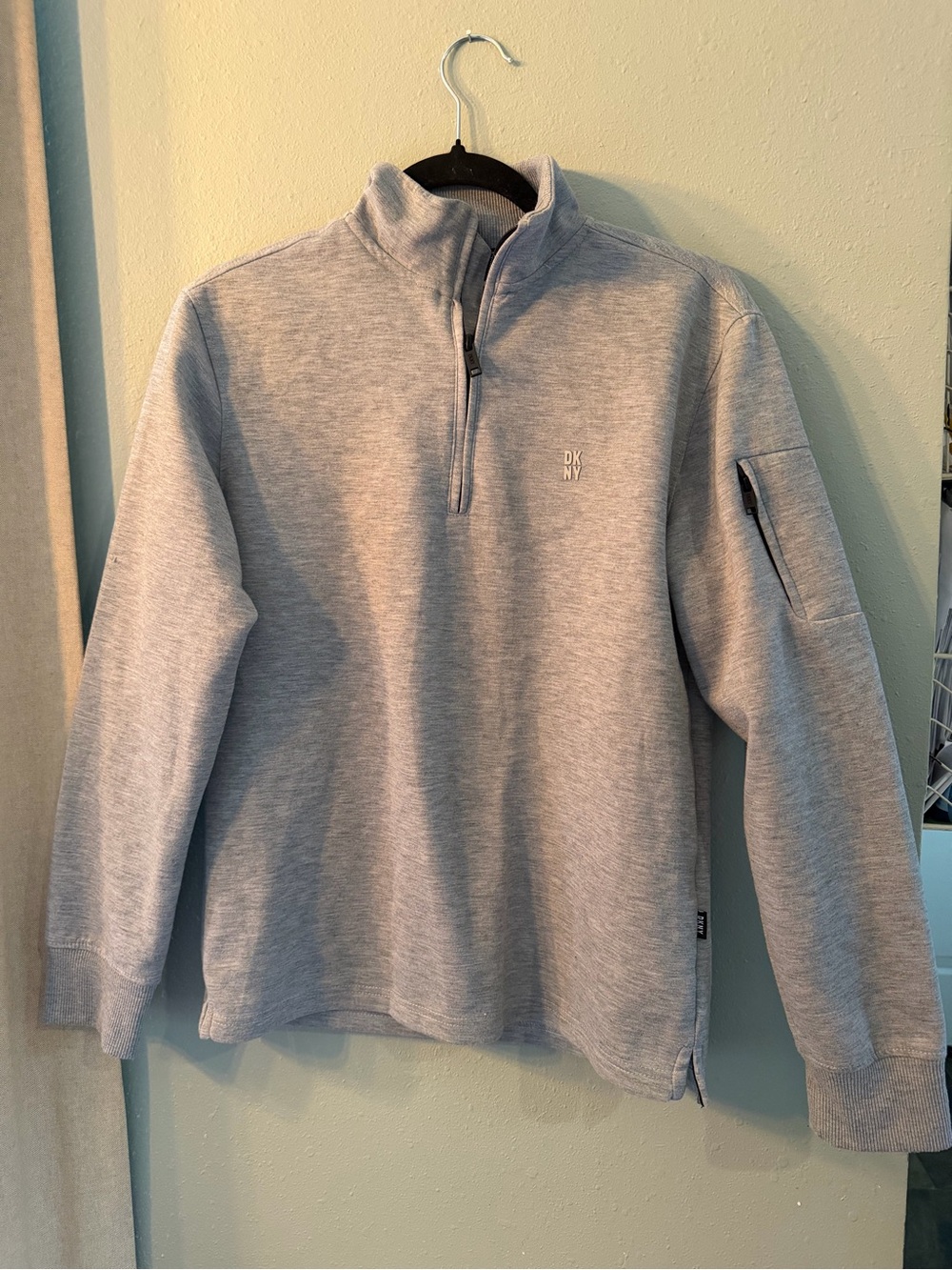 DKNY Gray Quarter Zip Pullover Sweatshirt Small Side Zip Pocket